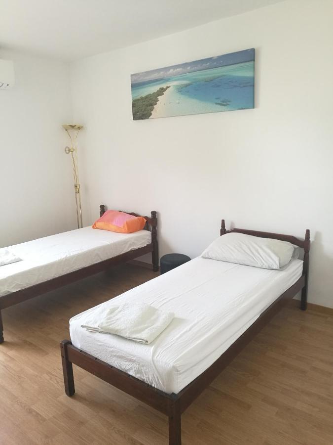 Nice And Cozy Two Single Bed Room Split Eksteriør billede